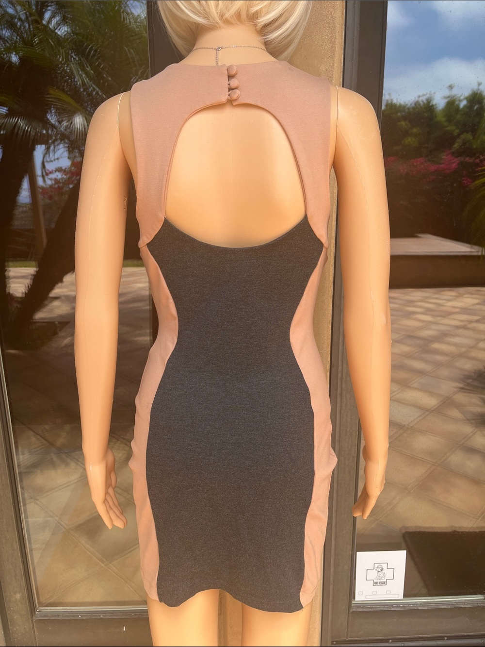 Sexy bodycon sleeveless black and beige dress - Picture 3 of 7